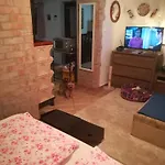 Nadashaz 根尼斯迪亚斯